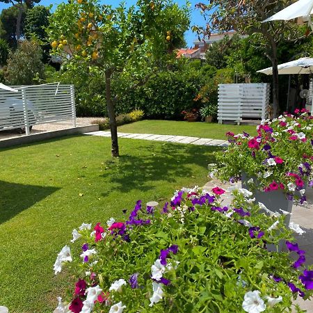 Casa Mar - B&B - Терачина Екстериор снимка