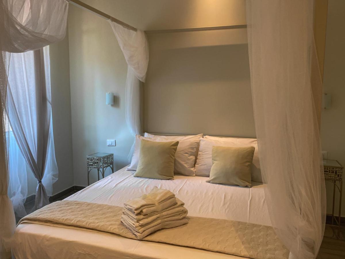 Casa Mar - B&B - Терачина Екстериор снимка